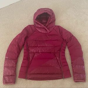 Lululemon Down Right Cozy Goose puff pullover